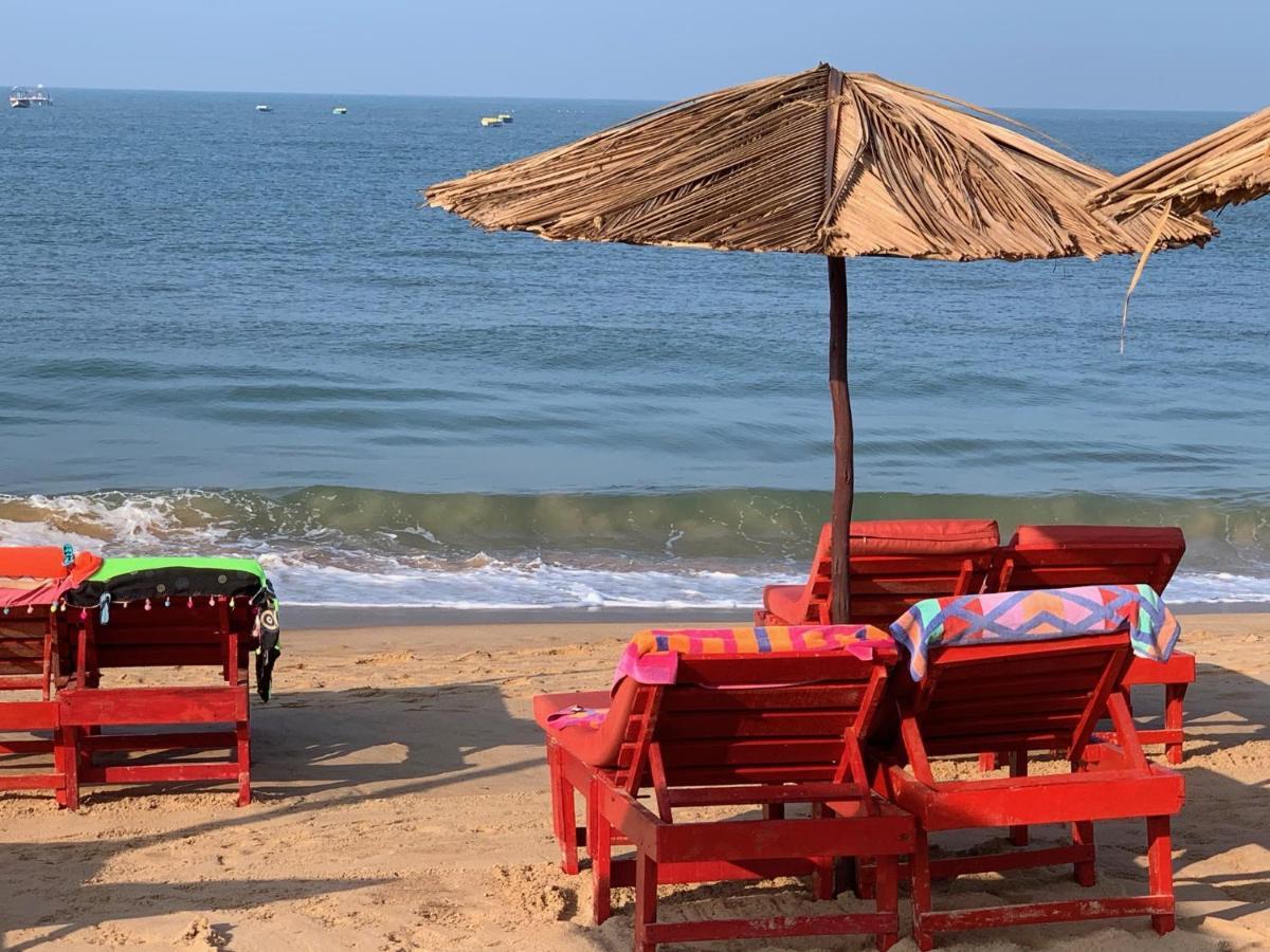 Casa Candolim Beach Front Exterior foto
